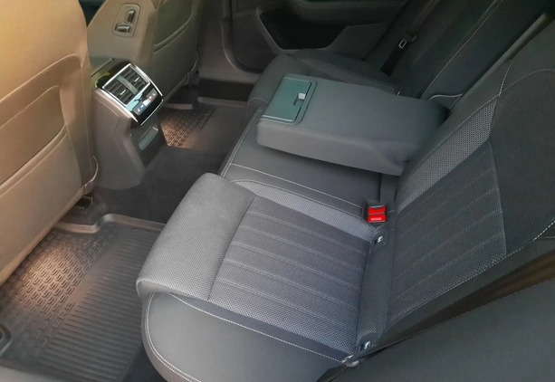 Skoda Superb cena 127900 przebieg: 85000, rok produkcji 2022 z Sobótka małe 631